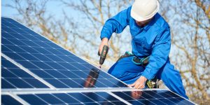 Installation Maintenance Panneaux Solaires Photovoltaïques à Pamfou